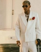 九游官网-西媒：亚马尔在生日派对上所穿戴的服装及配饰，其总价值超5000欧